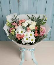 Букет цветов из:  Розы, Лизиантусы и Хризантемы в Змейской