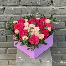 Цветочная композиция из Розы в коробке в Змейской