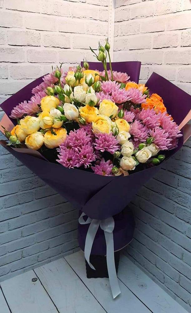Букет цветов из: Хризантемы и Розы в Змейской