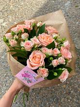 Букет цветов из:  Розы #REPLACE_PRED# Змейской