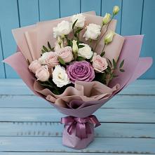 Букет цветов из:  Розы и Лизиантусы #REPLACE_PRED# Змейской