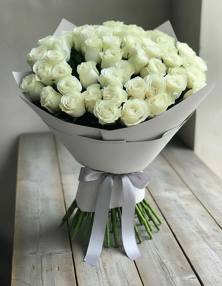 Букет 35 Белых роз в Змейской