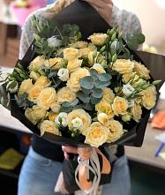 Букет цветов из:  Розы и Лизиантусы #REPLACE_PRED# Змейской